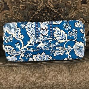 Vera Bradley quilted clutch w/ shoulder strap